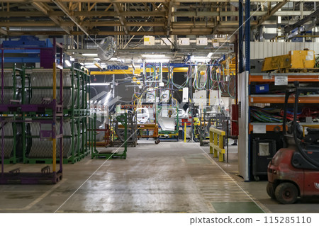 Automotive production plant with machines and technological equipment Automotive production plant with machines and technological equipment 115285110