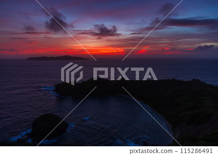 母島，小富士，從山頂看日落 115286491