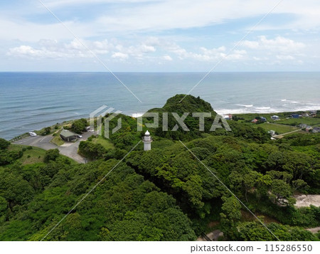 Chiba, Isumi, Taitozaki Lighthouse (drone aerial photography) Chiba, Isumi, Taitozaki Lighthouse (drone aerial photography) 115286550