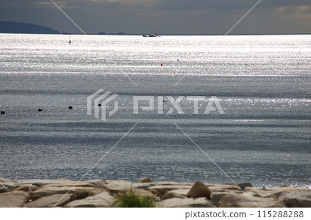 瀨戶內海波光粼粼 瀨戶內海波光粼粼 115288288