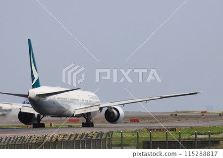 客機駛向跑道 噴氣式飛機 機場旅行圖像 出發圖像 115288817