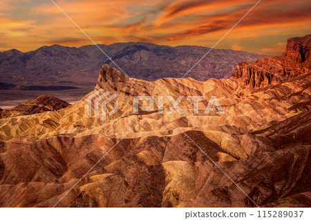 Zabriskie point, death valley, california, usa 115289037