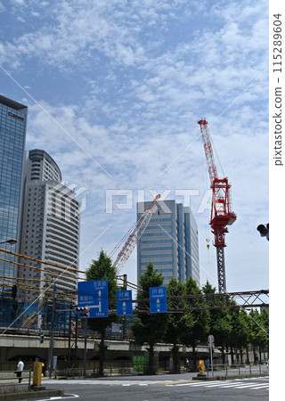 (Urban view) Shinagawa's skyscraper district seen from Daiichi Keihin, construction work also underway 115289604