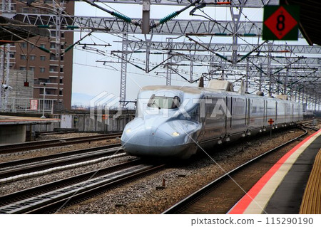 Running through the Sanyo area to Kyushu... Sanyo-Kyushu Shinkansen [N700 Series A] 115290190