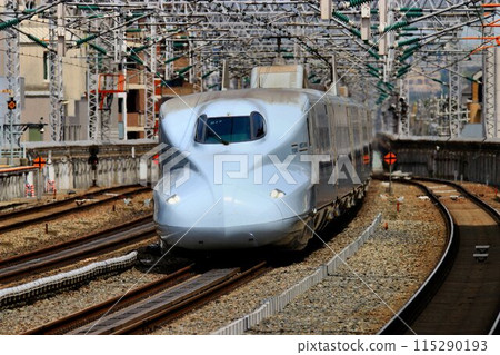Running through the Sanyo area to Kyushu... Sanyo-Kyushu Shinkansen [N700 Series A] 115290193