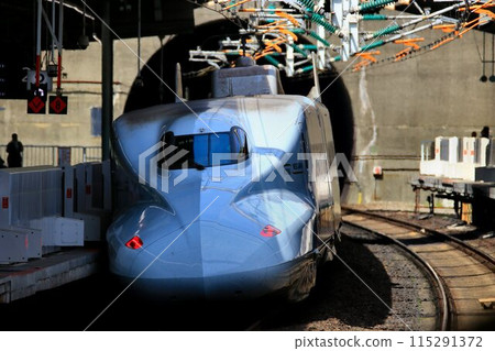 Rushing through Shin-Kobe Station on the Sanyo Shinkansen... [N700 Series A] 115291372
