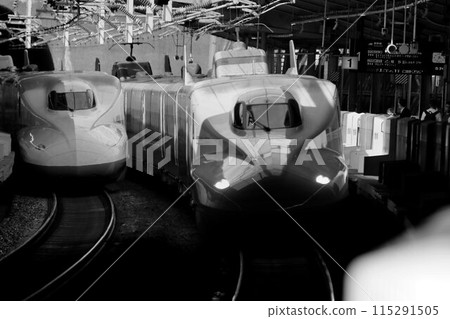 搭乘山陽新幹線經過新神戶站...[N700 A系列] 115291505
