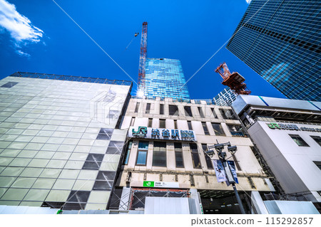 日本東京城市景觀再見西口…澀谷站西口附近的牆壁也被覆蓋了…希望進行重建工作等= 5天 115292857