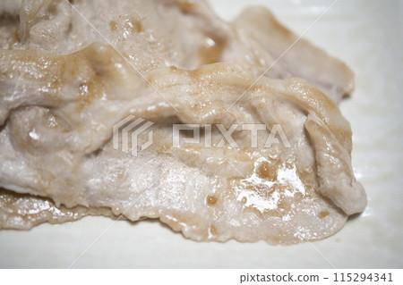 Ginger grilled 115294341