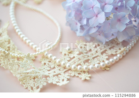 Pearl necklace and chic light blue hydrangea Pearl necklace and chic light blue hydrangea 115294886