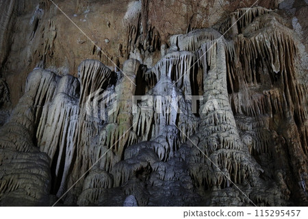 秋吉堂和秋吉台 秋吉堂和秋吉台 115295457