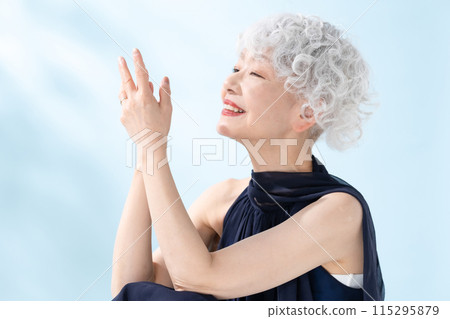 Beauty Senior Woman Sitting Beauty Senior Woman Sitting 115295879