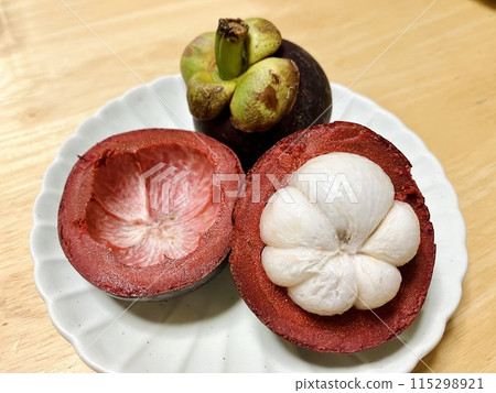 山竹果內含物可見 山竹果內含物可見 115298921