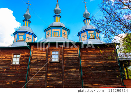 Old wooden church in Pereyaslav, Ukraine 115299814