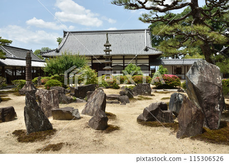 庭園、石塔、興勝寺 115306526