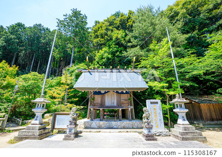 Early summer at Imori Shrine, Chugū, Fukuoka City, Fukuoka Prefecture Early summer at Imori Shrine, Chugū, Fukuoka City, Fukuoka Prefecture 115308167