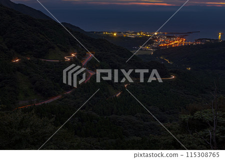 Dawn in the Yakushima Alps (September) Miyanoura village and hiking trail 115308765