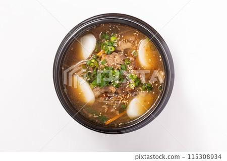 Kalbi soup with tteok (Korean rice cake) (Kalbi soup) Kalbi soup with tteok (Korean rice cake) (Kalbi soup) 115308934