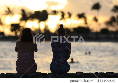 在夕陽下相遇 115309628