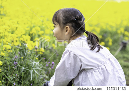 在強姦領域玩的女孩 115311483