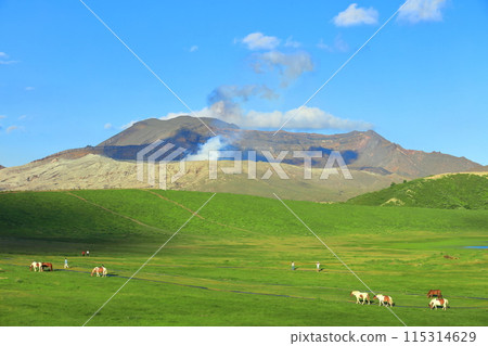 [熊本縣] 阿蘇山（中岳）山頂的晴空 115314629