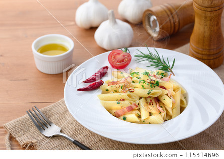 通心粉peperoncino 義大利麵 115314696