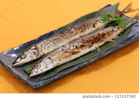 秋刀魚、烤魚、魚菜、配菜 115317395