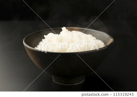 米飯,黑色背景,粒狀米飯 米飯,黑色背景,粒狀米飯 115319243