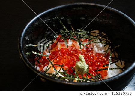 Seafood salmon roe bowl salmon roe wasabi seaweed bird's-eye view Seafood salmon roe bowl salmon roe wasabi seaweed bird's-eye view 115320756