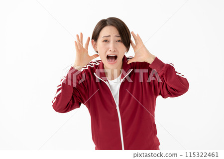 穿球衣的女人擔心恐慌 115322461