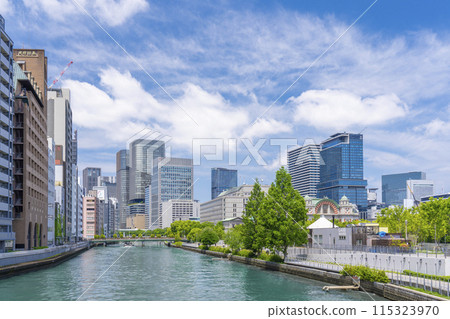 從難波橋（獅子橋）眺望中之島 115323970