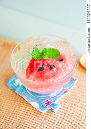 Crushed Watermelon Jelly 115324967