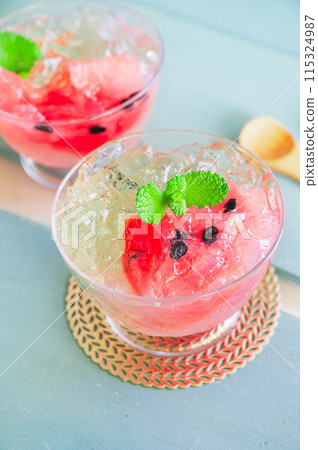 Crushed Watermelon Jelly 115324987