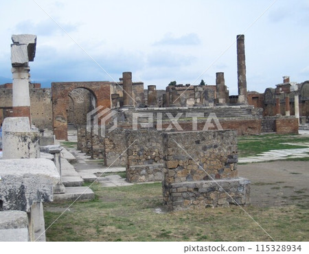 Pompeii: Ancient ruins destroyed by the eruption of Mount Vesuvius Pompeii: Ancient ruins destroyed by the eruption of Mount Vesuvius 115328934