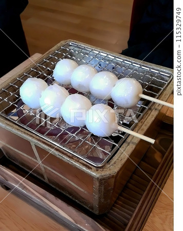 用炭火烤團子 115329749