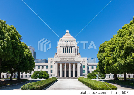 "Tokyo" blue sky and the Diet Building "Tokyo" blue sky and the Diet Building 115336071