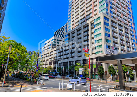 東京都中央區月島站前的城市景觀 東京都中央區月島站前的城市景觀 115336982