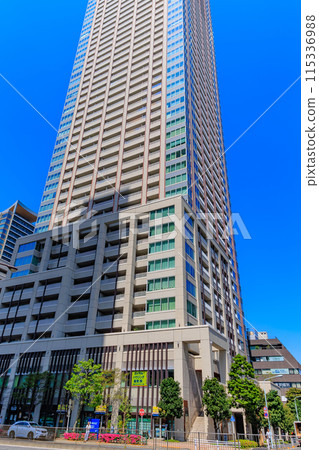 東京都中央區月島站前的城市景觀 115336988