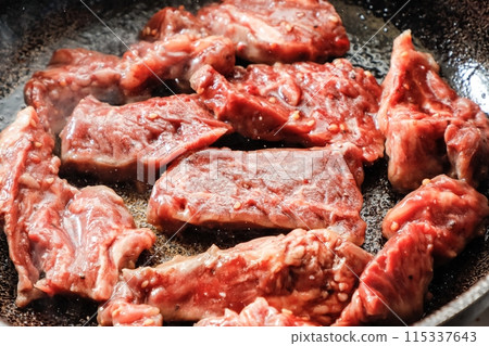 烤牛肉 sagari 肉 115337643