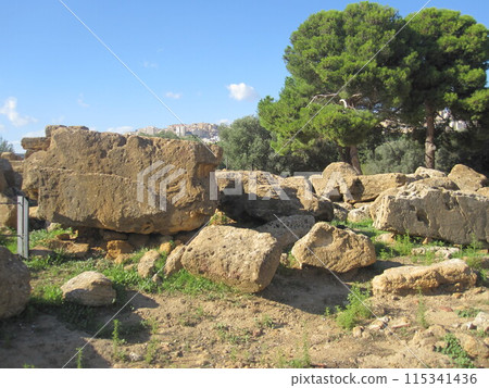 Ancient Greek temples, archaeological area of Agrigento, Sicily 115341436