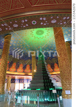 Wat Pak Nam Phasi Charoen 寺,一座歷史悠久的皇家寺廟,擁有一座翡翠寶塔 Wat Pak Nam Phasi Charoen 寺,一座歷史悠久的皇家寺廟,擁有一座翡翠寶塔 115342870