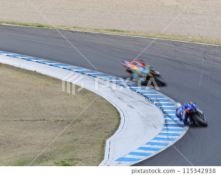 Spring Bike Race: Cornering Spring Bike Race: Cornering 115342938