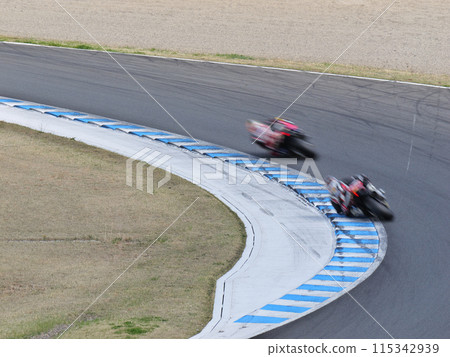 Spring Bike Race: Cornering Spring Bike Race: Cornering 115342939