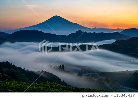 從清水吉原看到的雲海和富士山 從清水吉原看到的雲海和富士山 115343437
