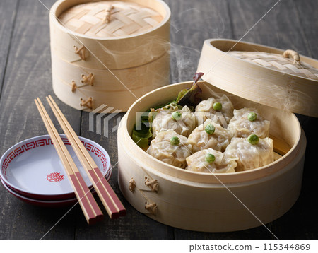 Chinese cuisine: Steamed shumai, hot and fresh Chinese cuisine: Steamed shumai, hot and fresh 115344869