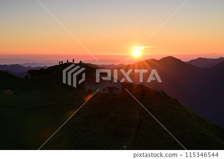 Sunrise at Miune, said to be the most beautiful mountain in Shikoku 115346544