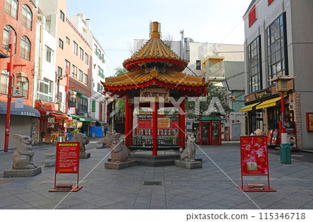 Kobe cityscape: The gazebo in Nankinmachi Kobe cityscape: The gazebo in Nankinmachi 115346718