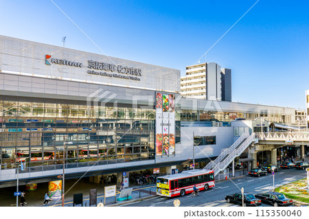 South exit of Keihan Hirakatashi Station in Hirakata City, Osaka Prefecture South exit of Keihan Hirakatashi Station in Hirakata City, Osaka Prefecture 115350040
