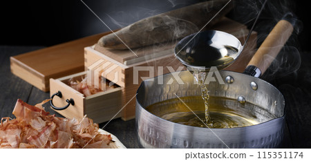 Dried bonito flakes (domestically produced dried bonito flakes) Stock Dried bonito flakes (domestically produced dried bonito flakes) Stock 115351174