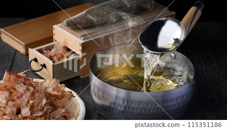 Dried bonito flakes (domestically produced dried bonito flakes) Stock Dried bonito flakes (domestically produced dried bonito flakes) Stock 115351186
